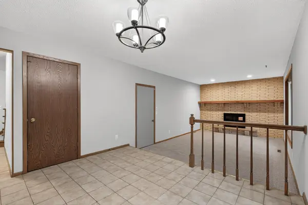 877 120th AVE NW, Coon Rapids, MN 55448