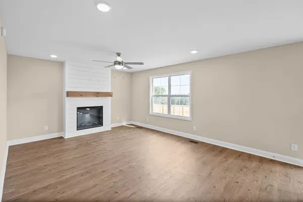 617 Chatsworth Drive, Clarksville, TN 37042