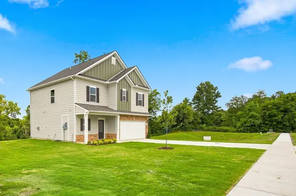 625 Nightengale Ridge Dr, Columbia, TN 38401