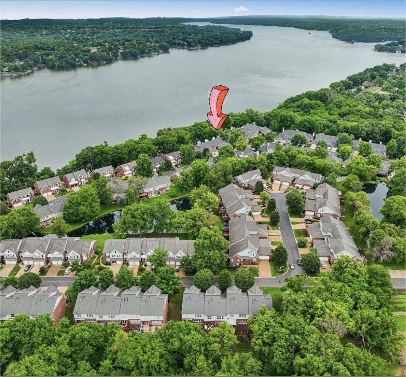 231 Green Harbor Rd #132, Old Hickory, TN 37138