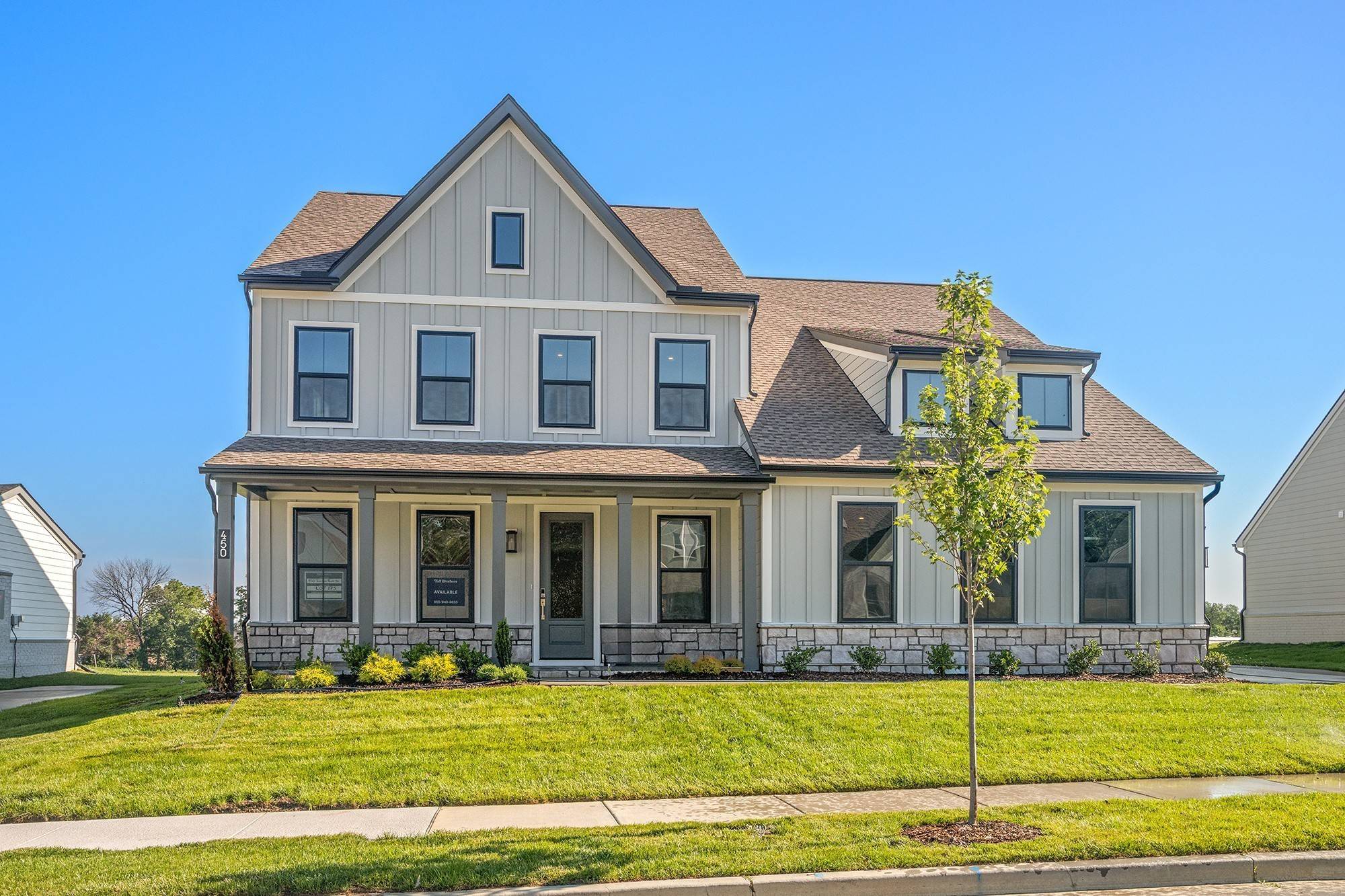 450 Tomlinson Pointe Dr, Mount Juliet, TN 37122