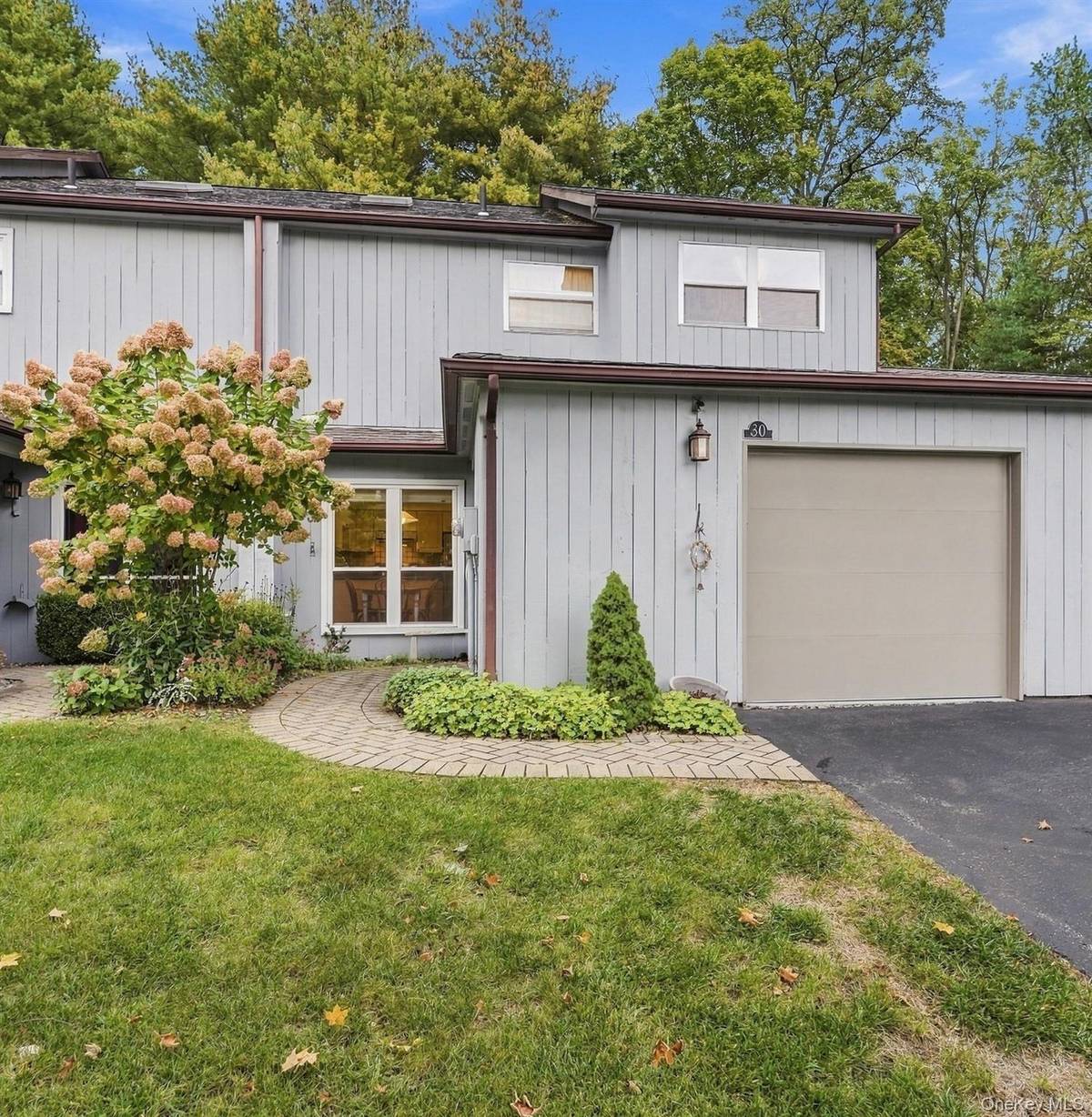 30 E Knoll, Rhinebeck, NY 12572