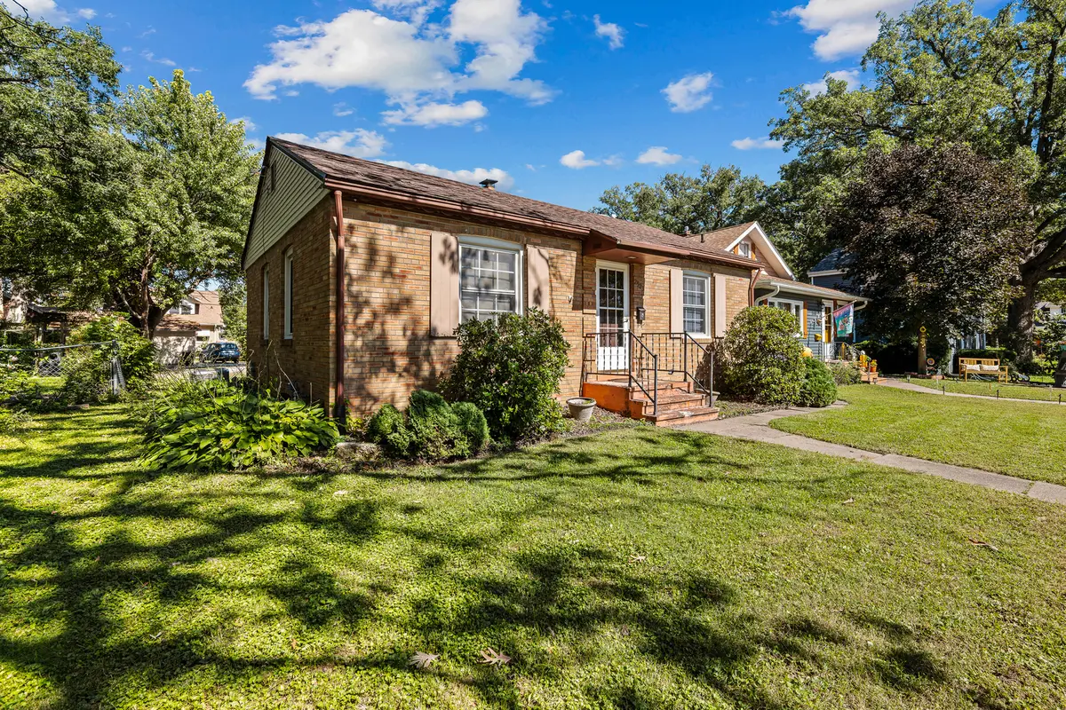 2523 23RD AVE, Rock Island, IL 61201
