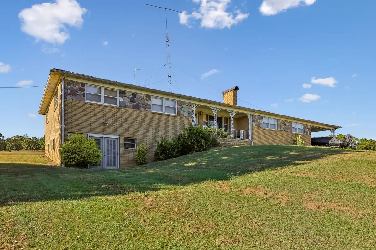 1116 Piney Rd, Cypress Inn, TN 38452