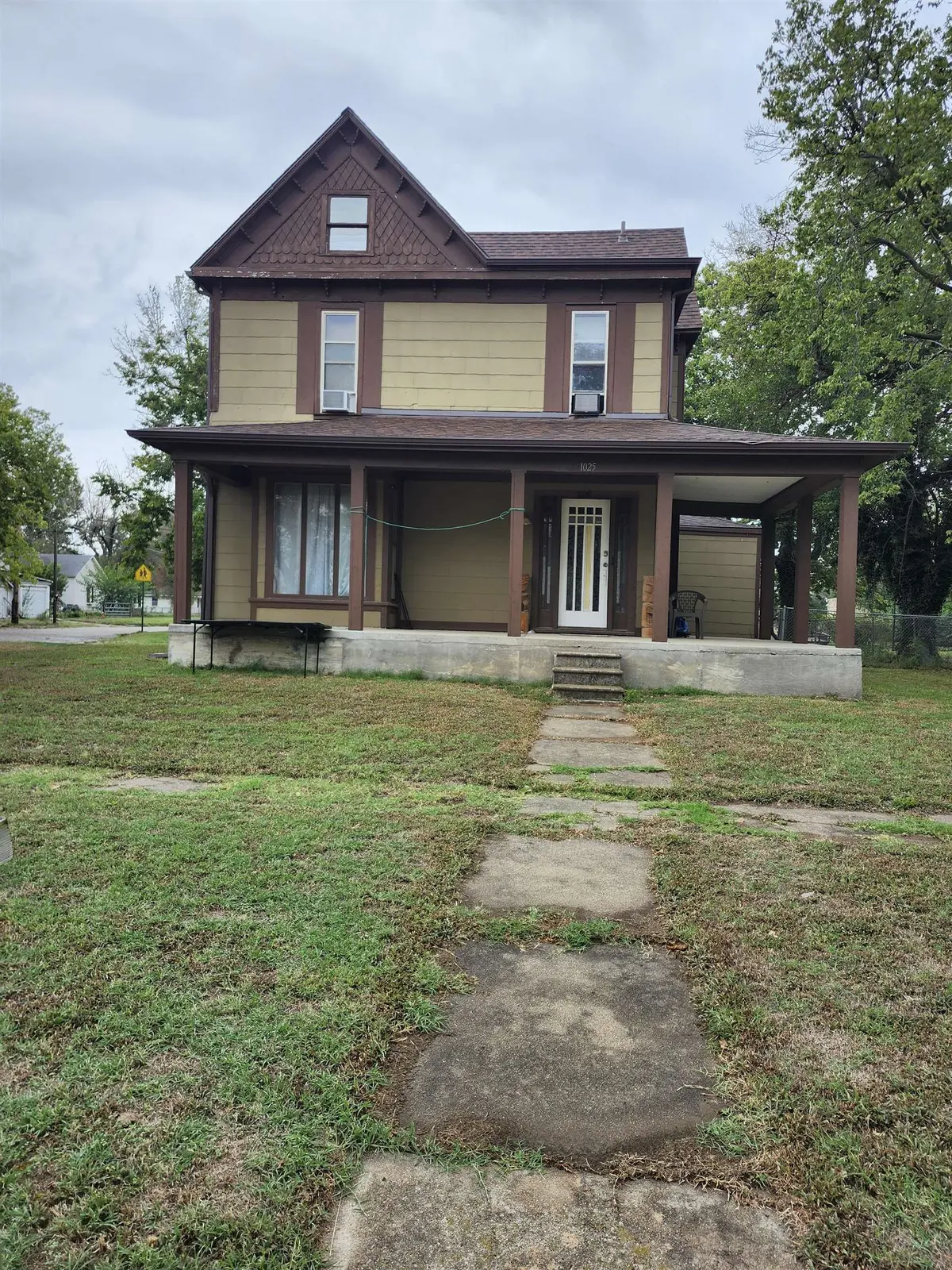 1025 S 2nd, Arkansas City, KS 67005