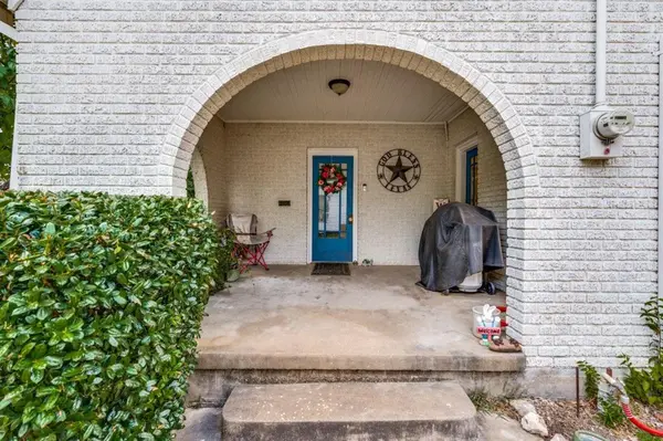 801 Park Drive, Hillsboro, TX 76645