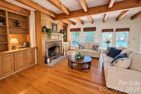 150 Rabun RUN, Columbus, NC 28722