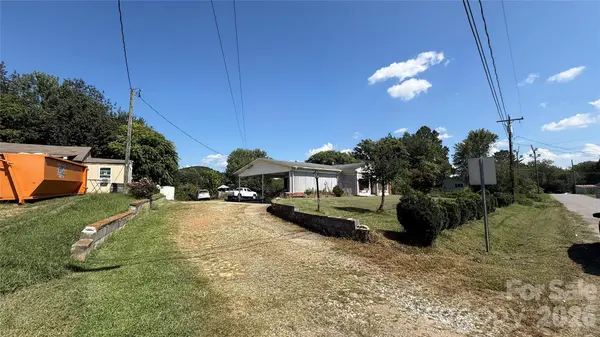1517 Barcose ST SW, Lenoir, NC 28645