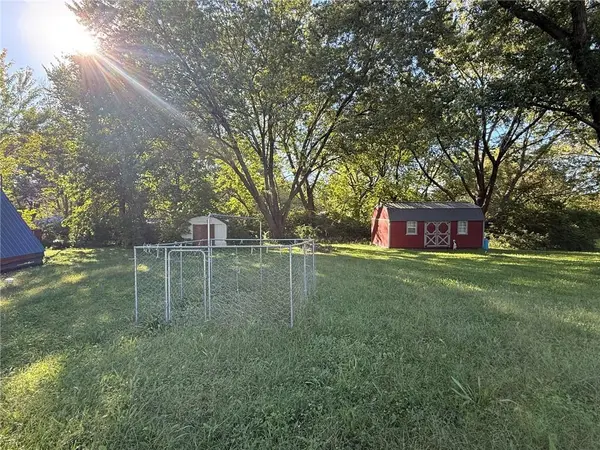 5388 SE Cheyenne TER, Lathrop, MO 64465