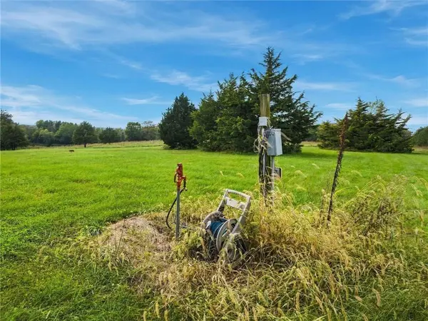 Betty Jane RD, Kingston, MO 64650