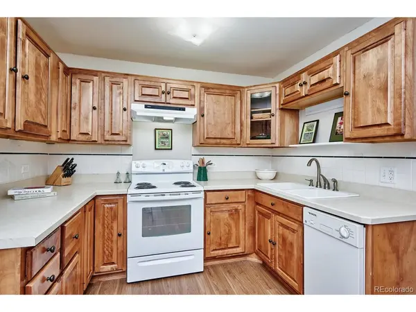 695 S Alton #2B, Denver, CO 80247