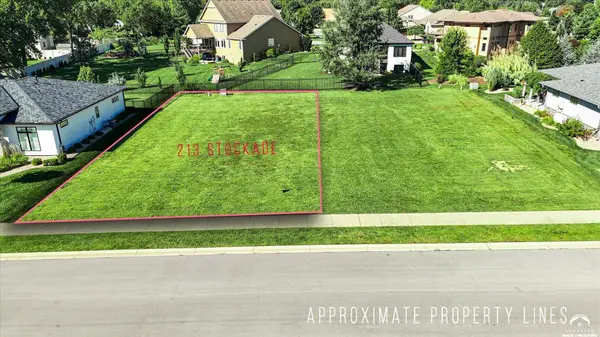 213 Stockade ST, Lawrence, KS 66047
