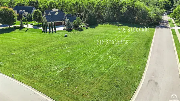 216 Stockade ST, Lawrence, KS 66049