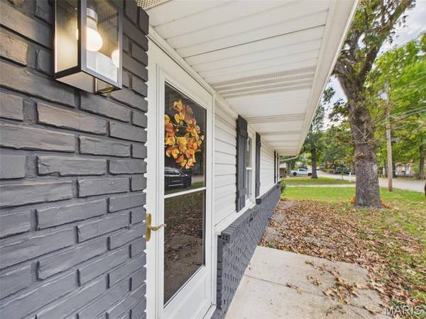 608 Sunset DR, Waynesville, MO 65583