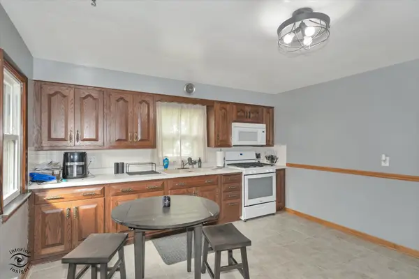 528 Penfield ST, Beecher, IL 60401