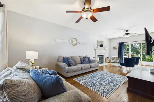 608 Fox Hollow, Dekalb, IL 60115