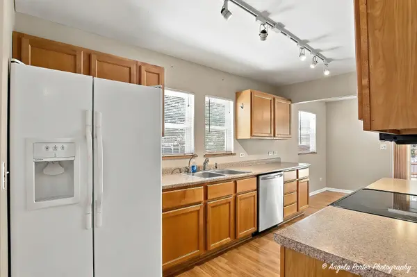 23210 W Lone Tree LN, Lake Zurich, IL 60047