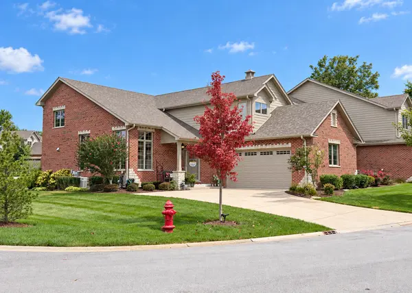 9243 Cloister CT, Frankfort, IL 60423