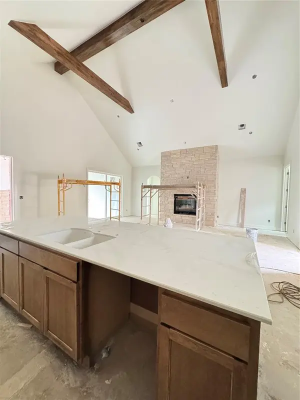 909 Villas Creek DR, Edmond, OK 73003