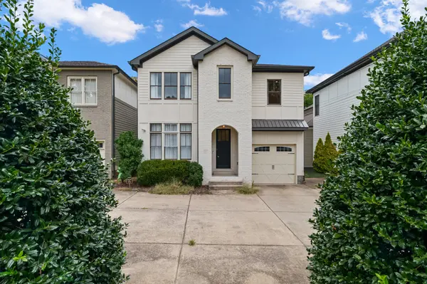 2803A White Oak Dr, Nashville, TN 37215