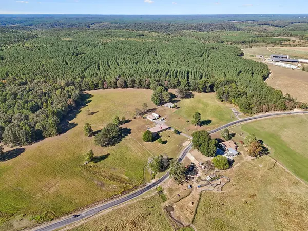 1116 Piney Rd, Cypress Inn, TN 38452