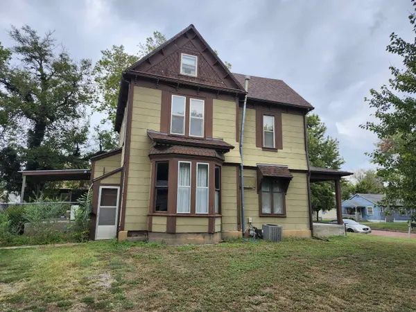 1025 S 2nd, Arkansas City, KS 67005