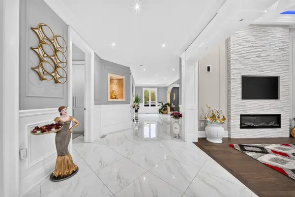 33 Young CT, Orangeville, ON L9W 0A8