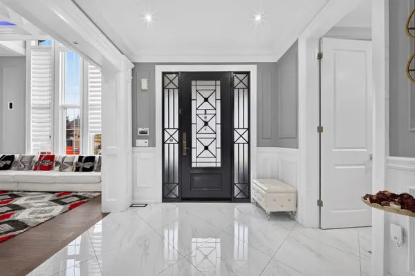 33 Young CT, Orangeville, ON L9W 0A8