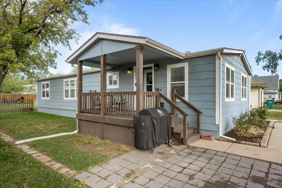 211 S Main St, Rose Hill, KS 67133