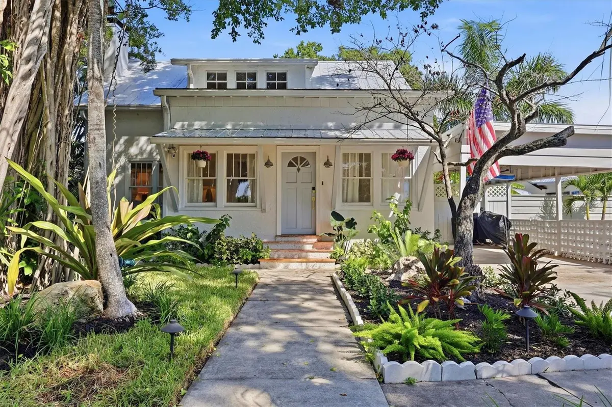 112 NIPPINO TRL W, Nokomis, FL 34275