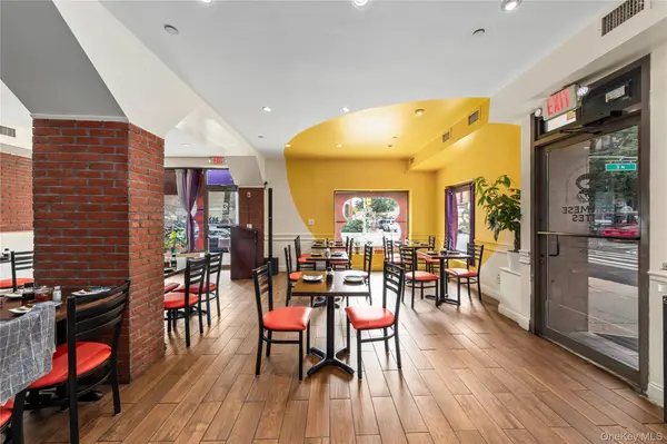 3801 31st AVE, Astoria, NY 11103