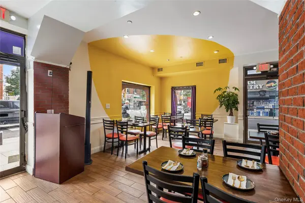 3801 31st AVE, Astoria, NY 11103