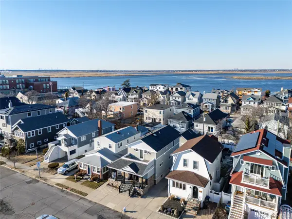 535 W Hudson ST, Long Beach, NY 11561