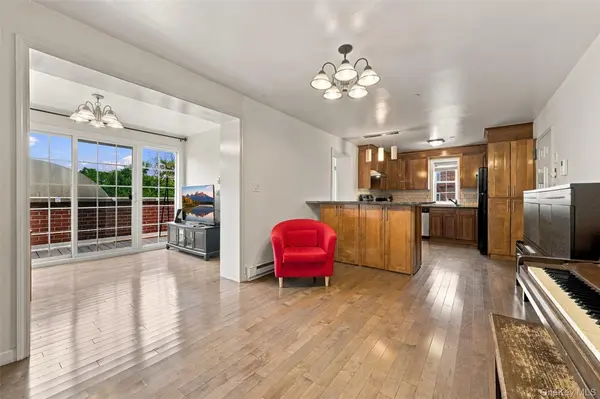 143-36 37th AVE #5A, Flushing, NY 11354