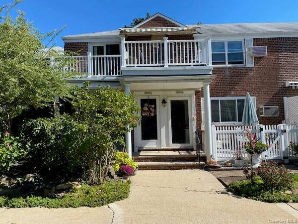 264-63 Langston AVE #2nd floor, Glen Oaks, NY 11004