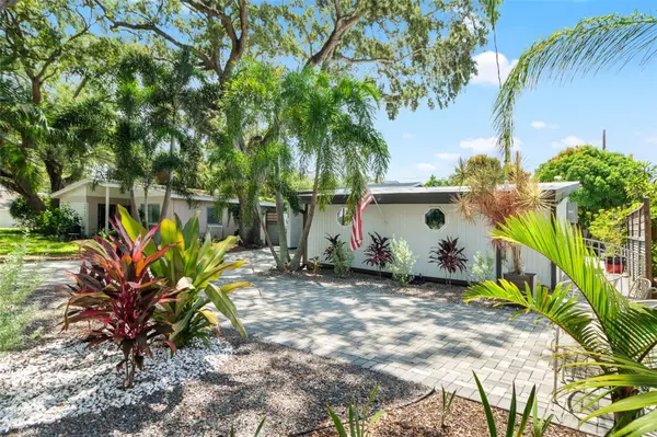 3004 W BAY VILLA AVE, Tampa, FL 33611