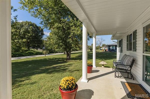 1338 Spring DR, Herculaneum, MO 63048