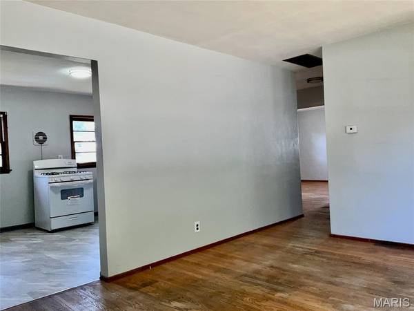 3221 Aubrey AVE, Granite City, IL 62040