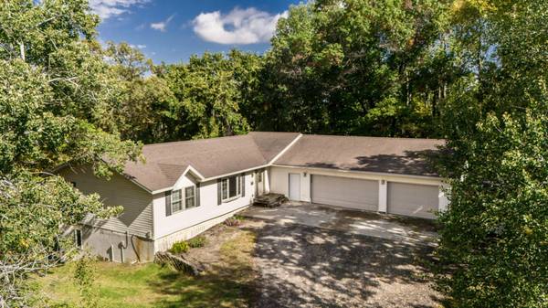 2769 N Oaks LN NW, Garfield, MN 56332