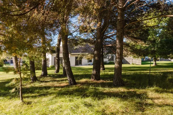 816 Whitetail LN, Detroit Lakes, MN 56501