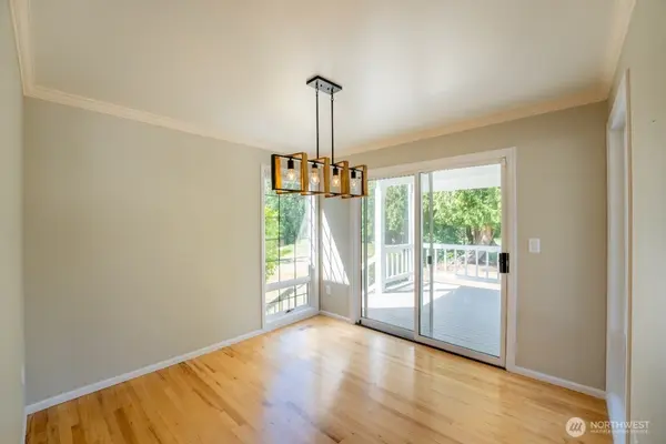 14017 205th AVE NE, Woodinville, WA 98077