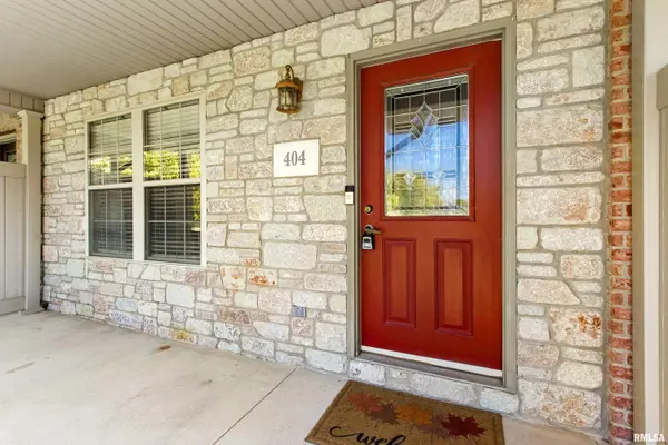 404 HOLLAND RD #3, Germantown Hills, IL 61548