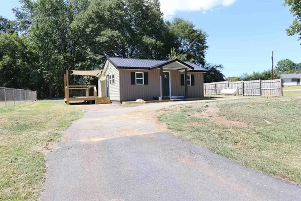 48 Blackstock RD, Inman, SC 29349