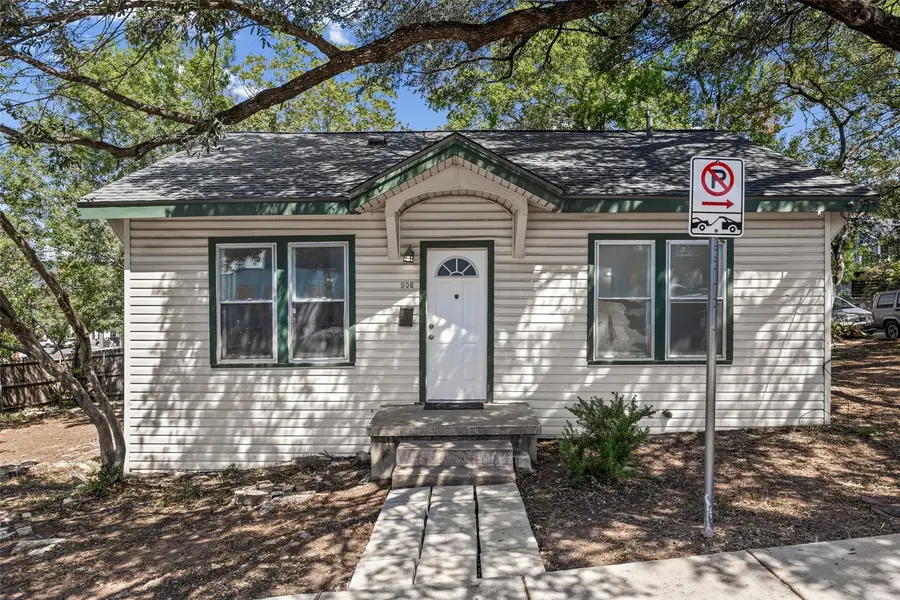 906 W 31st ST, Austin, TX 78705