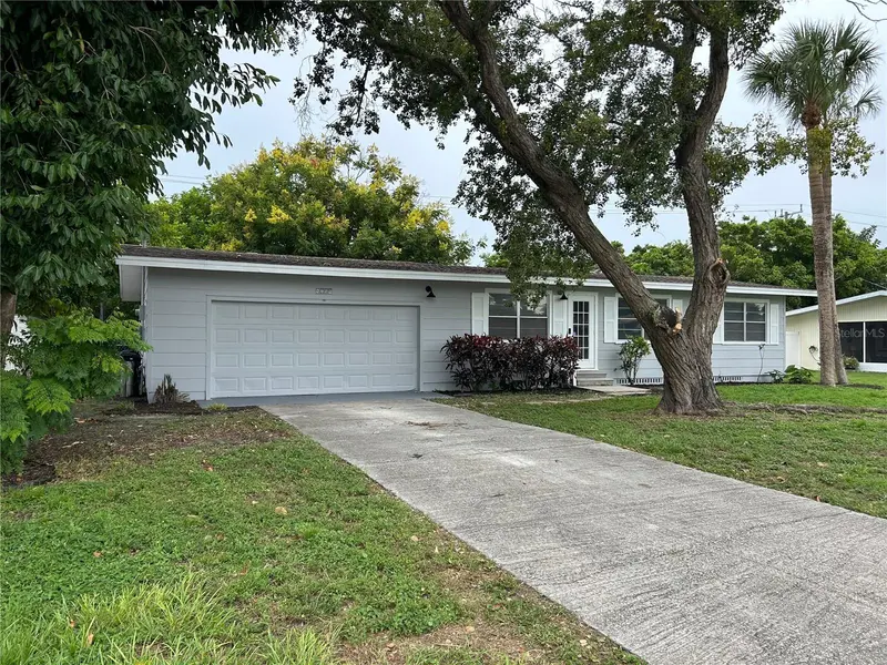 4708 PARK ACRES DR, Bradenton, FL 34207