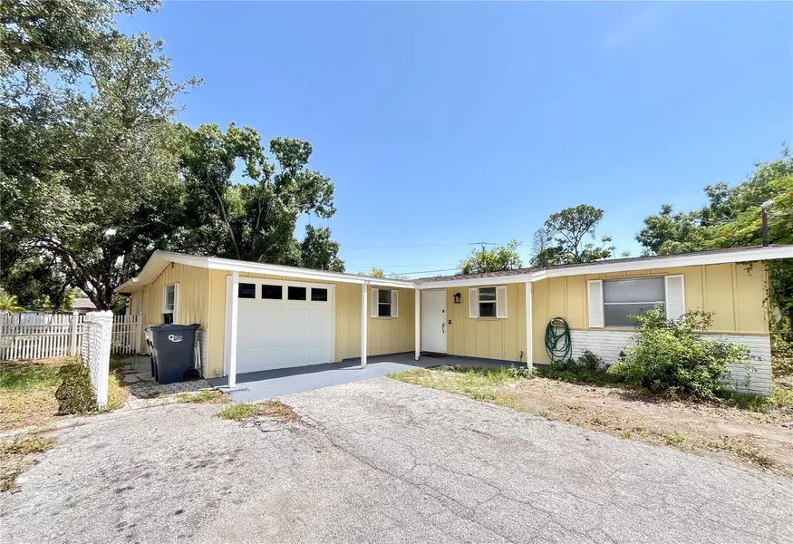 712 67TH AVE W, Bradenton, FL 34207