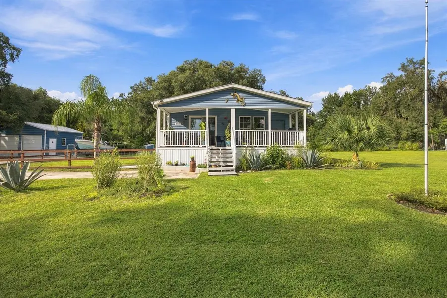 18085 NICHOLAS AVE, Brooksville, FL 34604