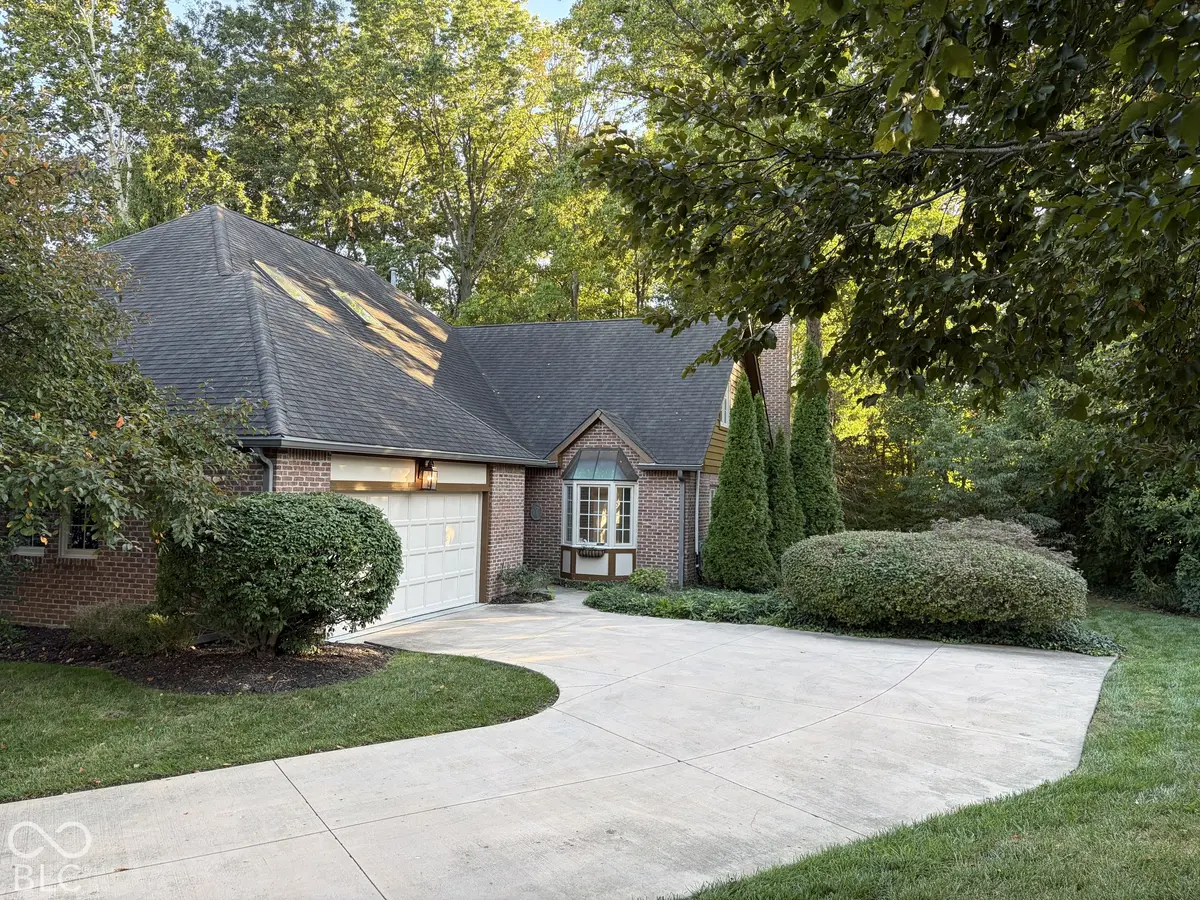 2065 Oldfields Circle South DR, Indianapolis, IN 46228