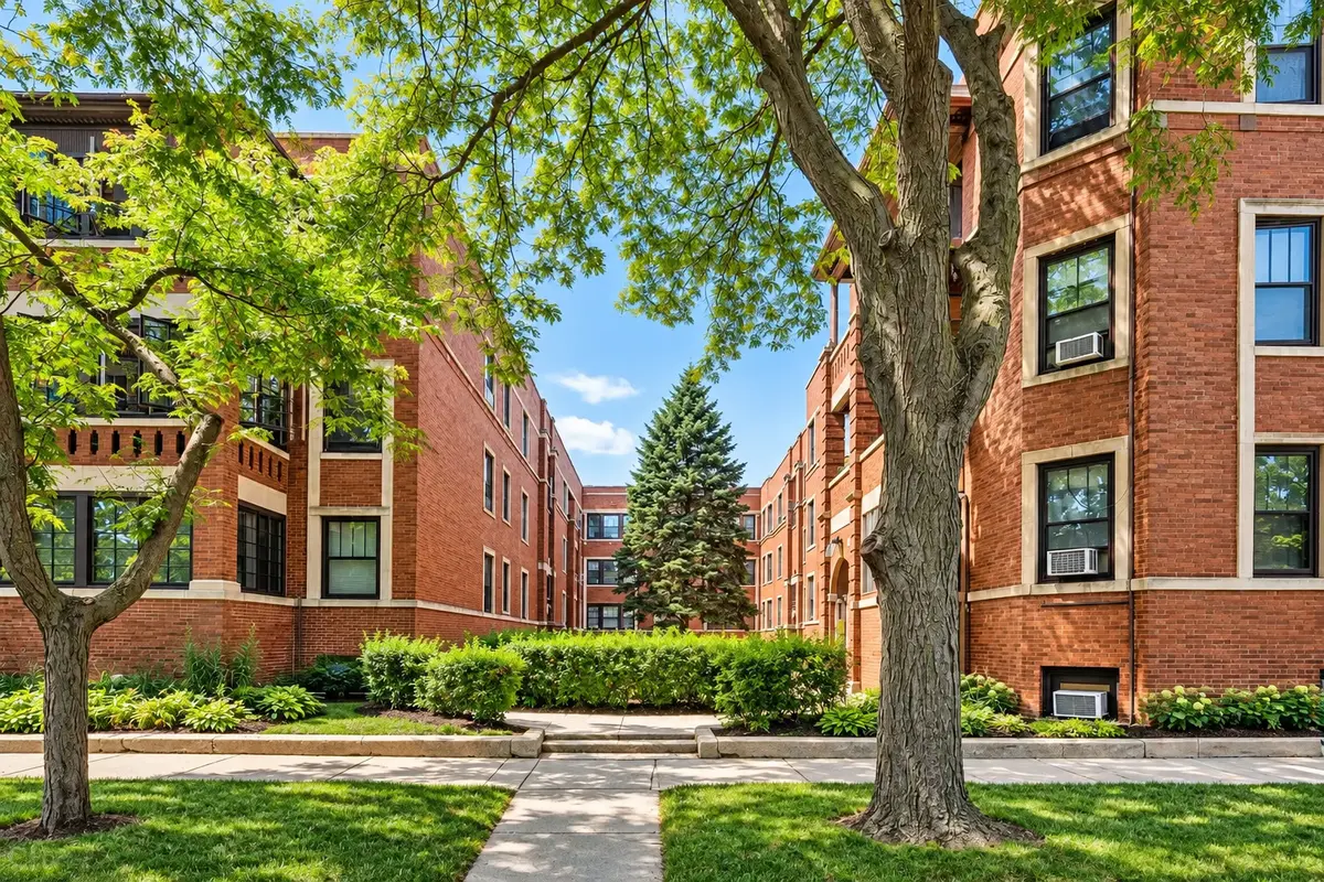 6102 S Kimbark AVE #2W, Chicago, IL 60637