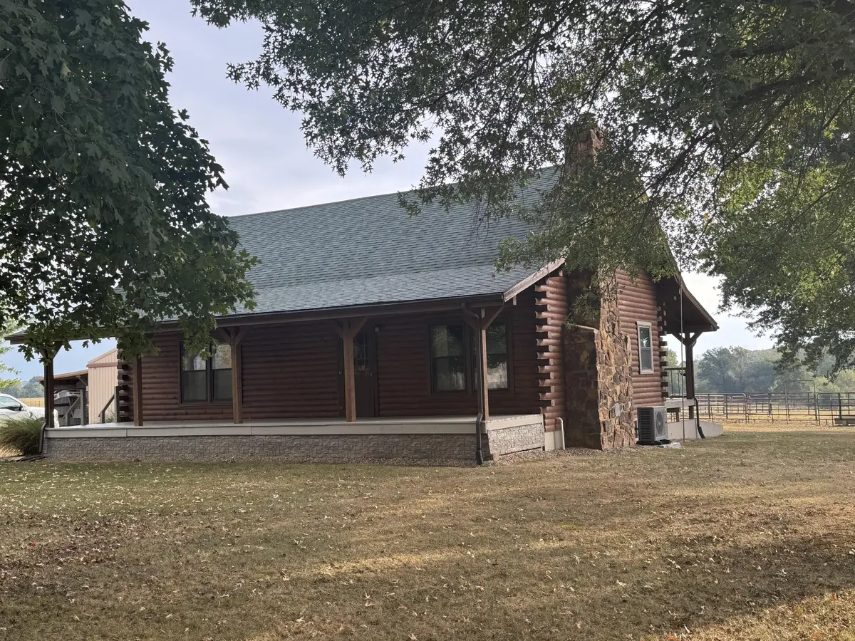 Address not disclosed, Bolivar, MO 65613